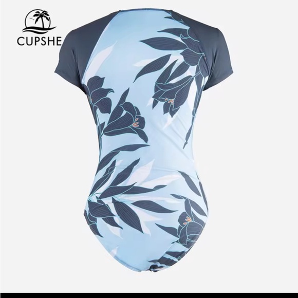 CUPSHE Rashguard Short Sleeve One-Piece Swimsuit For Women Sexy Zipper Front - Picture 3 of 7